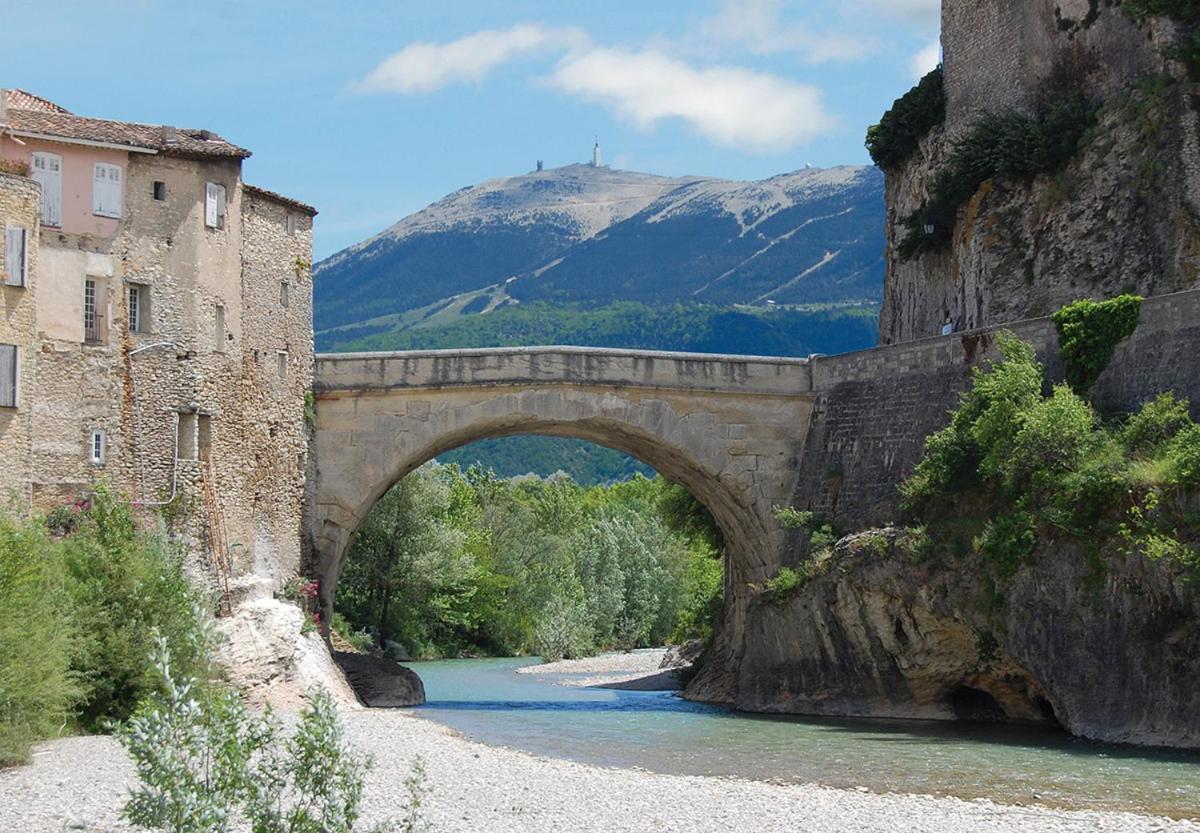 Sur Le Pont Apartment Vaison-la-Romaine Exterior photo